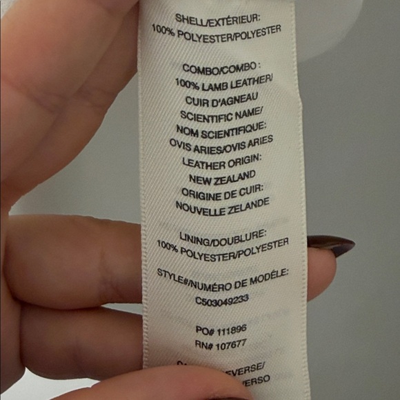 Alice + Olivia Elegant White Sleeveless Blouse size medium - Picture 6 of 7